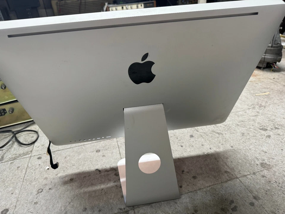 2010 Apple iMac A1311 21.5" Housing With Stand and what you see in pictures - Image 1 of 4