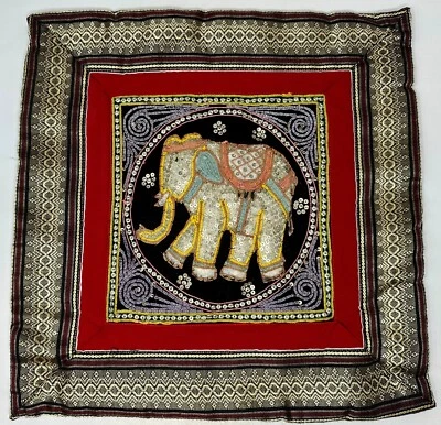 Funda de almohada elefante rojo y negro Tailandia seda y lentejuelas 16 x 16 pulgadas Tailandés Foto 1 de 4