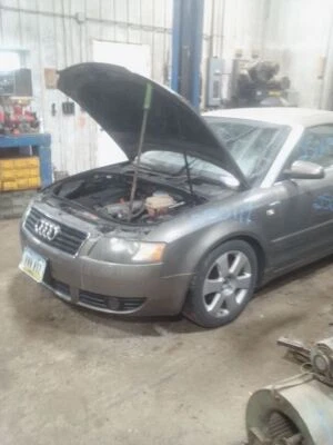 Guardabarros izquierdo conductor convertible para 03-06 AUDI A4 2050333 Foto 1 de 4