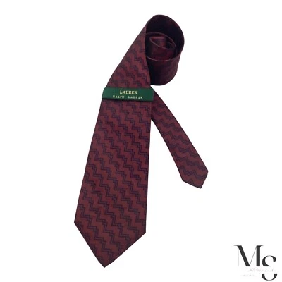 Corbata de seda de lujo LAUREN RALPH LAUREN Borgoña en zigzag H. Hecha en EE. UU. CON:3,75" NUEVA CON ETIQUETAS Foto 1 de 4