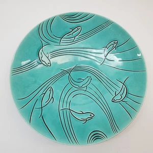 Vintage MCM Roselane Pottery Pasadena CA Aqua Bowl Turquoise Fish Design 13.75" - Picture 1 of 16