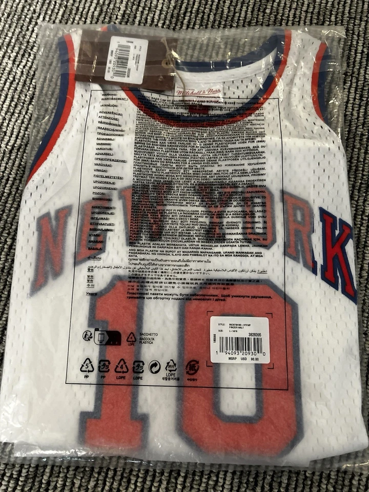 Детская футболка Уолта Фрейзера Митчелла и Несса средняя и большая новая с бирками - Изображение 1 из 1