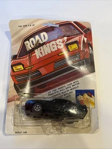 VINTAGE anni 80 DIE CAST ROAD KINGS 1/43 PULL BACK TRANS AM SIGILLATO su CARTOLINA - Foto 1 di 6