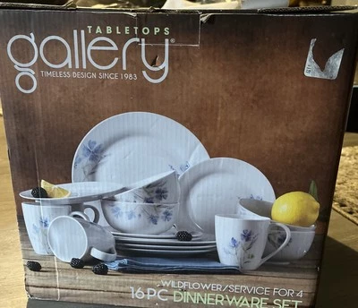 Tabletops Gallery Wildflower - 16 Piece Round Rim Dinnerware Set Service for 4 - Image 1 of 4