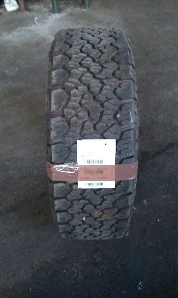 2016 Ford F250SD Super Duty Tire 275 65 R20 126 123S, General Grabber - Image 1 of 4