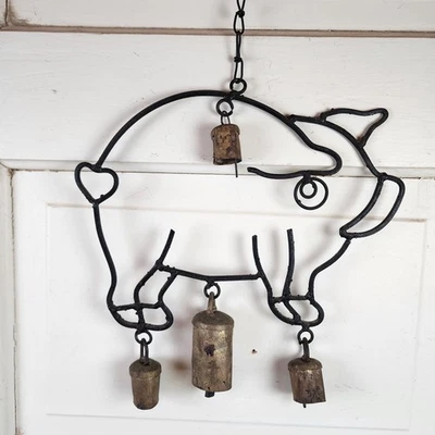 Campanas de latón de hierro primitivas de colección con carillón de viento rústico casa de campo casa de campo occidental Foto 1 de 4