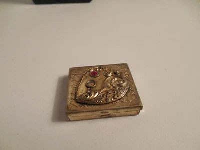 АНТИКВАРНАЯ МАЛЕНЬКАЯ ЛАТУННАЯ ВИКТОРИАНСКАЯ ТАБЛЕТОЧНАЯ КОРОБКА - Изображение 1 из 4