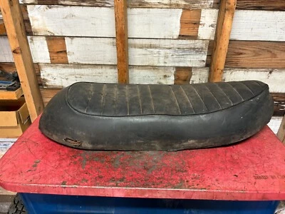 Triumph T120 TR6 650 Seat Bonneville Trophy Thunderbird Foto 1 de 4