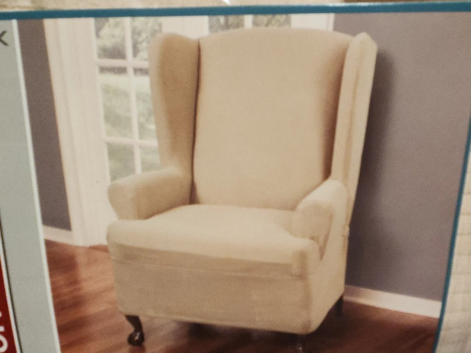 Funda protectora color crema para silla Maytex Stretch Wing Foto 1 de 4