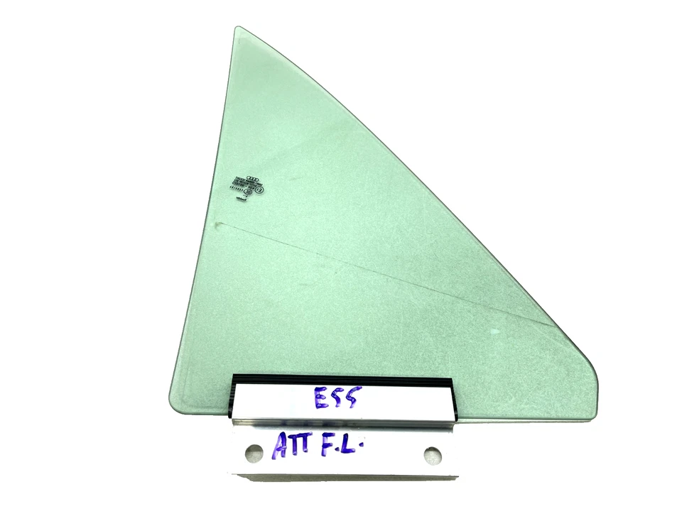 AUDI TT QUATTRO CONVERTIBLE MK1 8N 2000-2006 CUARTO DE CRISTAL LADO DEL PASAJERO DELANTERO Foto 1 de 4