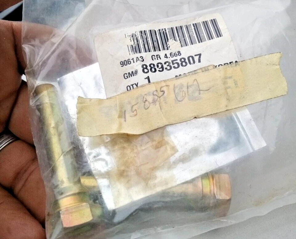 GM Genuine Parts 15855612 - Disc Brake Caliper Pin, Rear FC-42 - Image 1 of 3