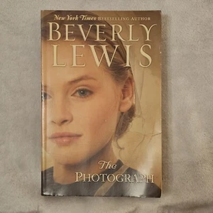 The Photograph Beverly Lewis Paperback Amish Fiction - Picture 1 of 7