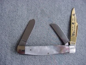 RARE SARGENT U.S.A.(QUEEN), Gold, Etched M.B., Smoked Pearl, Stockman Knife-MINT - Picture 1 of 7