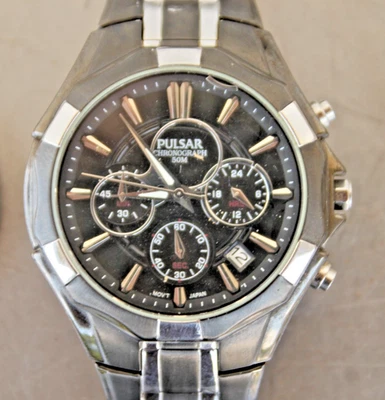 Pulsar VD53-X060 Cronógrafo Analógico 50M Dial Negro Acero Inoxidable Reloj para Hombres COMO ESTÁ #1 Foto 1 de 4