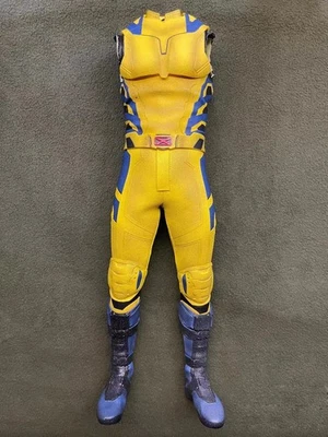 Action Body Figure Hot Toys 1/6 Scale Deadpool Wolverine HT MMS754 Collectible - Image 1 of 3