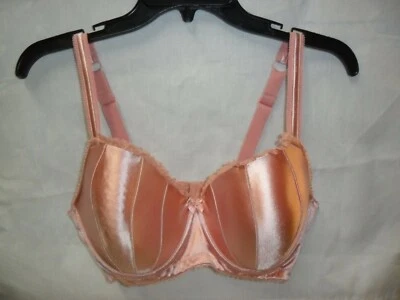 AMOUREUSE BRA, SIZE 36 D, (ID#2714087-66) — 第 1/2 张图片