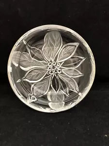 Studio Mikasa Nova Bowl Crystal Frosted Serving Floral Poinsettia Nut Dish - Picture 1 of 3