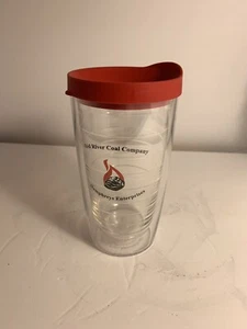 Vaso de 16 onzas TERVIS Red River Coal Co, Humphreys Enterprises con tapa roja - Imagen 1 de 4