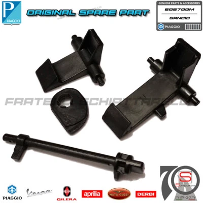 Kit Gancio Leva Levetta Serratura Bauletto Originale Piaggio Beverly Mp3 605700M - Immagine 1 di 4