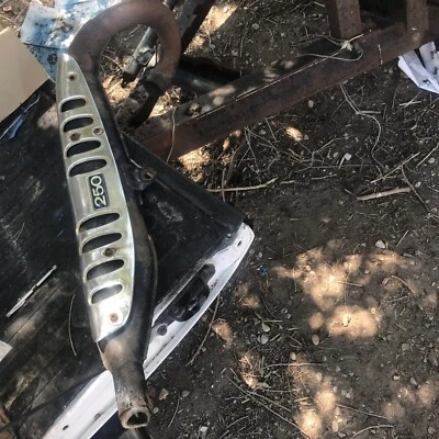 Tubo de escape Kawasaki Yamaha Honda MT250 Bultaco Suzuki Foto 1 de 4