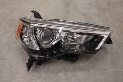 2014-2021 Toyota 4Runner Halogen Projector Right Side Headlight Assembly OEM — 第 1/4 张图片