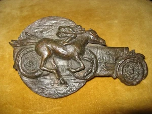 Bugatti type 43 Plaque bronze Alain MOITRIER Auto contre Cheval Rallye ancien - Imagen 1 de 10