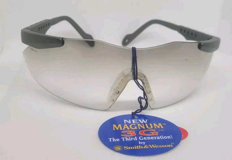 Gafas de sol de seguridad Smith And Wesson gris desvanecido Magnum 3G Z87  Foto 1 de 4