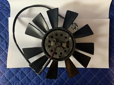 75-85 Mercedes Benz 300D 300CD 300TD 190E ventilador de refrigeração radiador com motor - Imagem 1 de 4