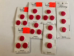 Rot/Rosa Knöpfe Scheibe Knöpfe 3/4" breit Vintage New Old Stock 3 pro Karte - Bild 1 von 3
