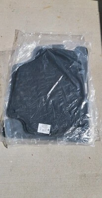 2017 年 2019 年克莱斯勒 Pacifica 黑色地毯脚垫前后无混合  — 第 1/4 张图片