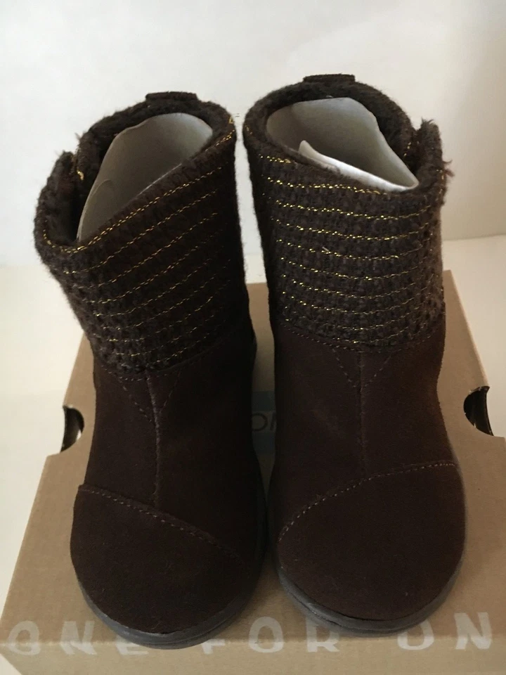 Tiny Toms Nepal Botas Marrón Chocolate Gamuza Lana Metalizada Niño EE. UU. 5 Bebé Niña Foto 1 de 4