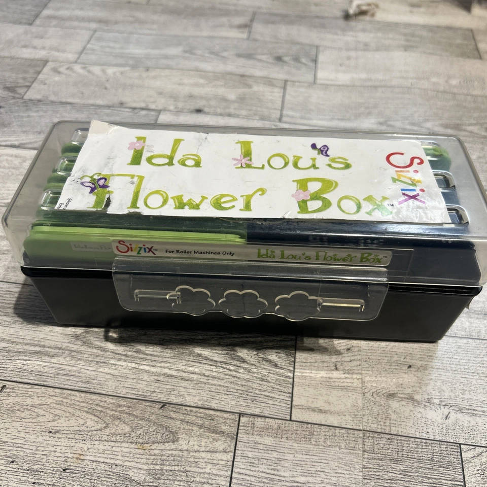 Sizzix Sizzlits Troqueles, De 2 Set Ida Lou’s Flower Box & Trixie Girl Alphabets Foto 1 de 4