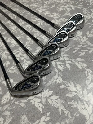 Mizuno JPX 825 Irons 5-PW (Regular Flex Fujikura Graphite Shafts) - Image 1 of 4