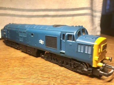 Hornby Class 37 Diesel Locomotive 37130 BR Blue - OO Gauge - Image 1 of 4
