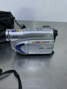 JVC Compact VHS Camcorder Model No. GR-SXM260U 700X *FOR PARTS/NOT TESTED* - Picture 1 of 8