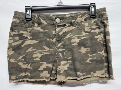 Shorts jeans camuflado corte Rue 21 - Elástico, camuflado - Tamanho 7/8 juniores - Imagem 1 de 4