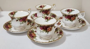 Vintage Royal Albert OLD COUNTRY ROSES set of 4 Footed Demitasse Cup & Saucer - Imagen 1 de 12