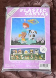 Vintage Dick Martins "MARTINSVILLE" Kunststoff Leinwand Nadelspitze Kit #610 - Bild 1 von 3