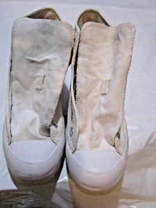 Converse Shoes Womens 8  High Top Sneakers 565902C White Canvas Lace Up - Picture 1 of 13