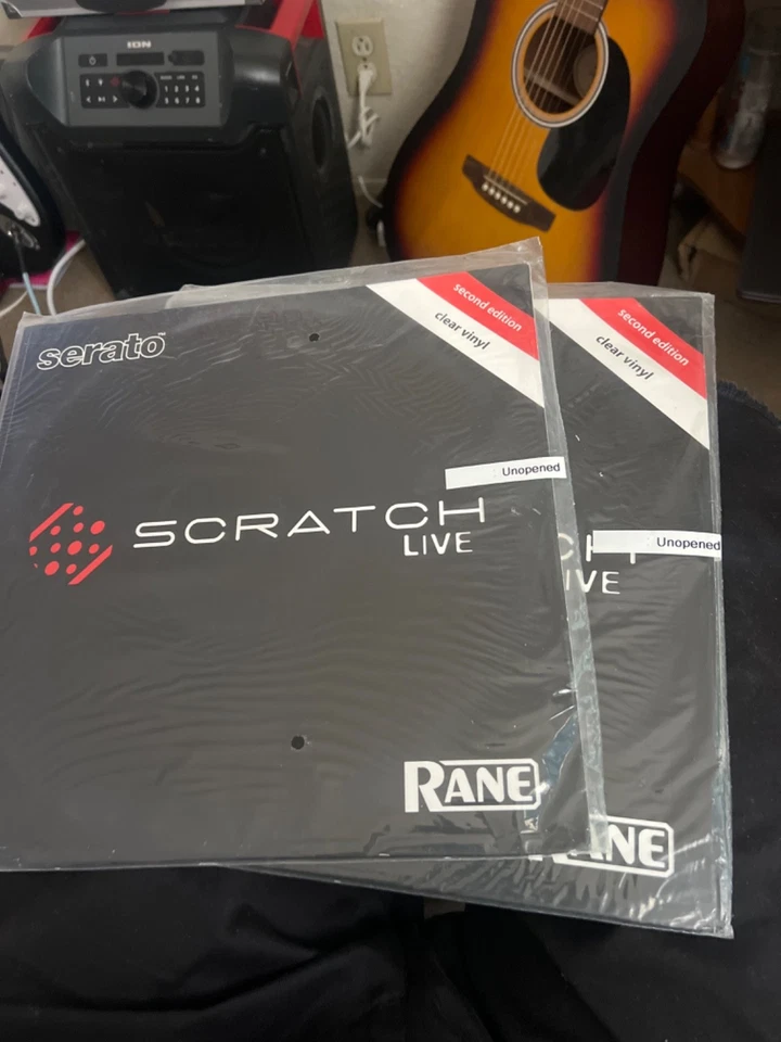 serato control vinyl 12 pair new - Image 1 of 1