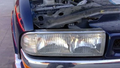 Пассажирская фара Chevrolet подходит для 98-05 BLAZER S10/JIMMY S15 567187 - Изображение 1 из 4