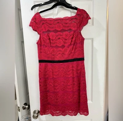 Vestido justo Hailey Logan By Adrianna Pappel rosa renda júnior tamanho 13/14 - Imagem 1 de 4