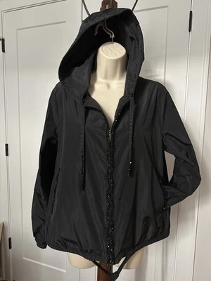 Chaqueta corta cortavientos negra MaxMara usada en excelente estado abrigo de lluvia cuentas BLING DE COLECCIÓN Foto 1 de 4