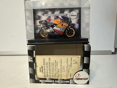 Mini motocicleta Vitesse 2 ruedas 1/24 Honda Nsr500 Repsol Tadayuki Okada TWR056 Foto 1 de 4