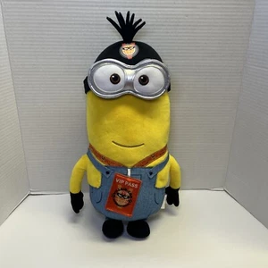 2023 Universal Studios Despicable Me Villain-Con Kevin Plush - Picture 1 of 9