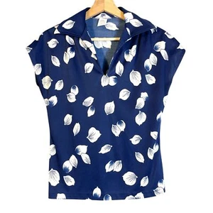 Blusa de Colección Mardi Modes Para Mujer Floral Cuello en V Azul Marino Blanco Talla 8 Manga Casquillo - Imagen 1 de 6