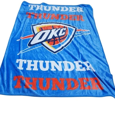Флисовое одеяло OKC Thunder уютное синее для фанатов НБА домашнее 50x70 - Изображение 1 из 4