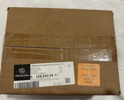 A1662405817 OEM Left Front Engine Mount - Mercedes-Benz. - Image 1 of 4