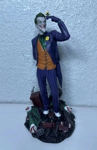 GameStop Exclusive Diamond Select DC Gallery: The Joker PVC Figur Statue - Bild 1 von 6