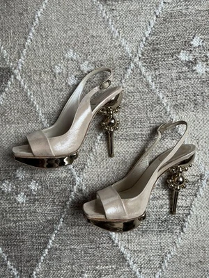 Christian Dior by John Galliano Pumps 35.5 - Image 1 of 4